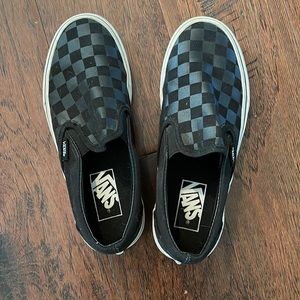 Kids’ Checkerboard slip on Vans size 4